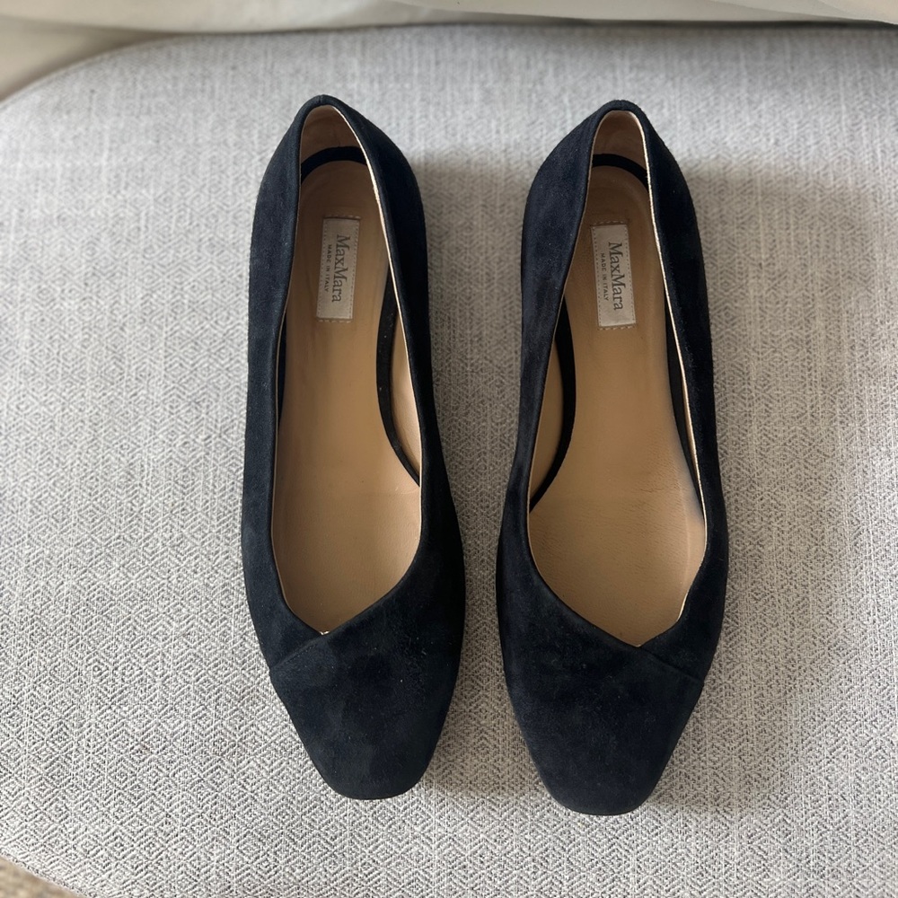 MaxMara hardly worn Black Suede Ballet Flats, 37/ US 7 Women’s